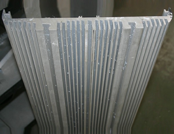 Aluminium profile for heat sink