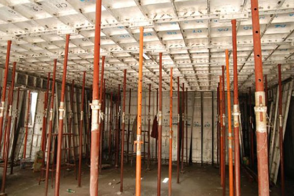 Trial assembly of aluminum formwork in factory (Interior).
